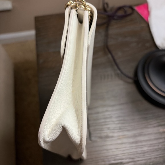 FURLA JULIA SAFFIANO White Clutch with Silver Crossbody Chain and Furla Dusty - Picture 9 of 10